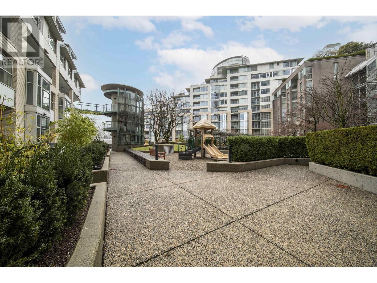 115 1228 Marinaside Crescent, Vancouver, British Columbia  V6Z 2W4 - Photo 37 - R2822022