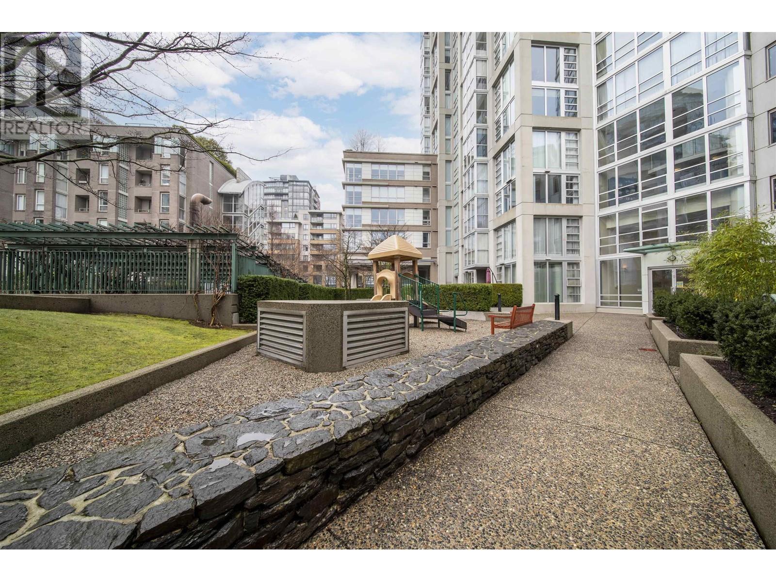 115 1228 Marinaside Crescent, Vancouver, British Columbia  V6Z 2W4 - Photo 36 - R2822022