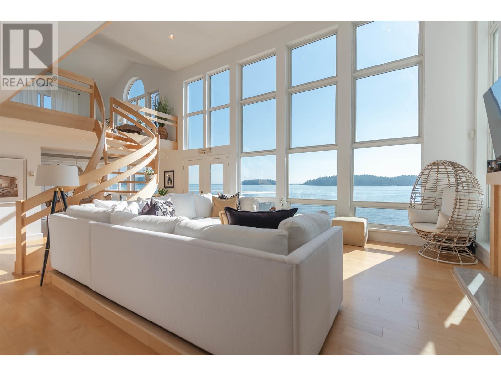 6655 Sunshine Coast Highway, Sechelt, British Columbia  V7Z 0M9 - Photo 3 - R2821711