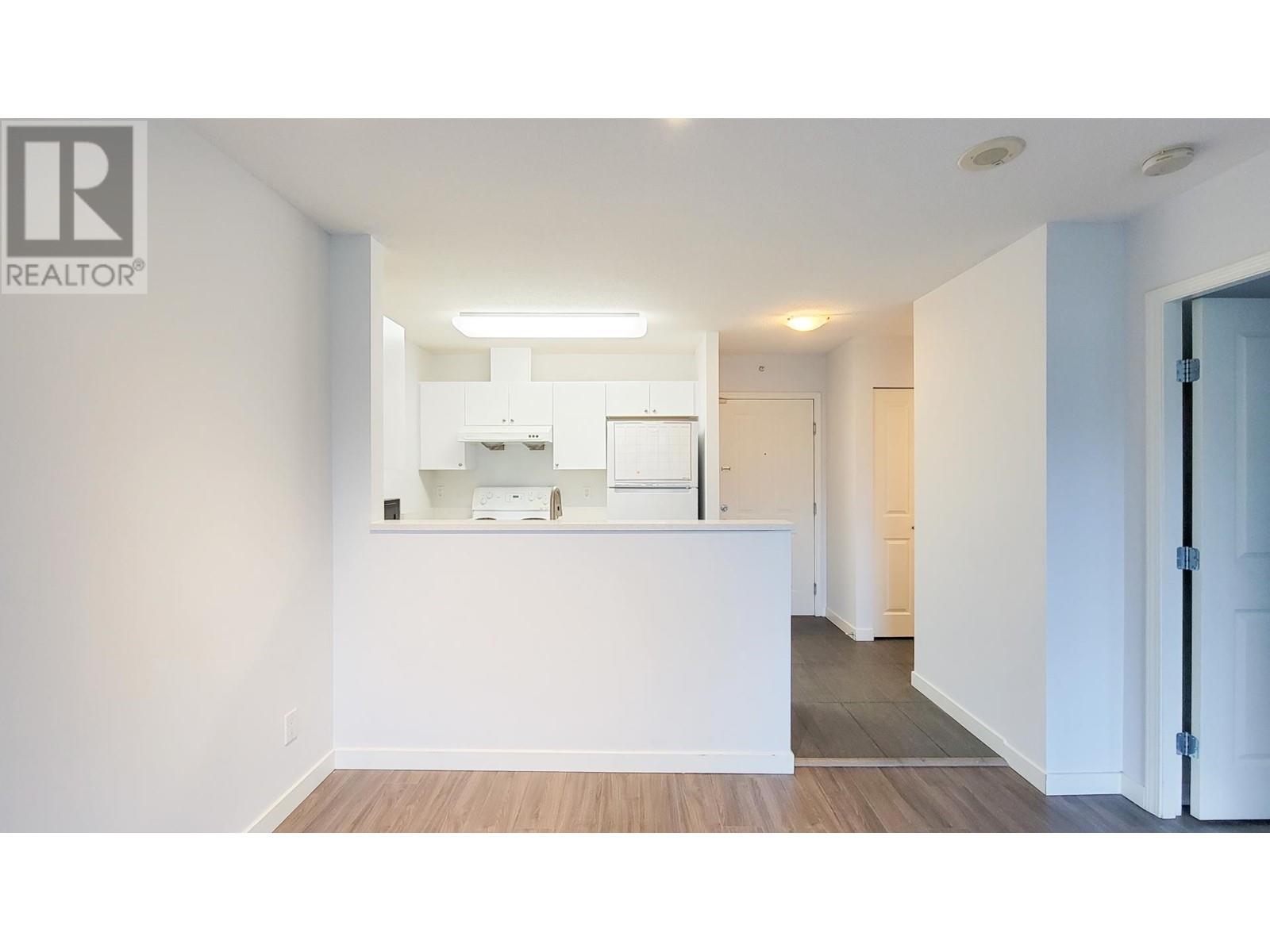 307 3520 Crowley Drive, Vancouver, British Columbia  V5R 6G9 - Photo 5 - R2821979