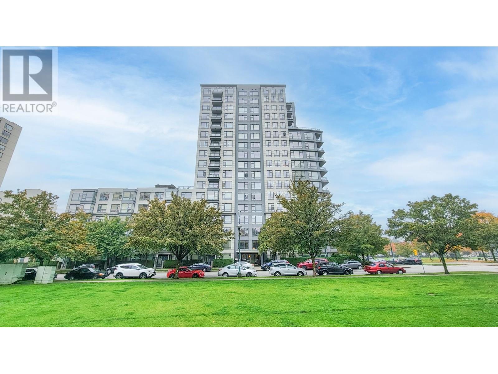 307 3520 Crowley Drive, Vancouver, British Columbia  V5R 6G9 - Photo 2 - R2821979