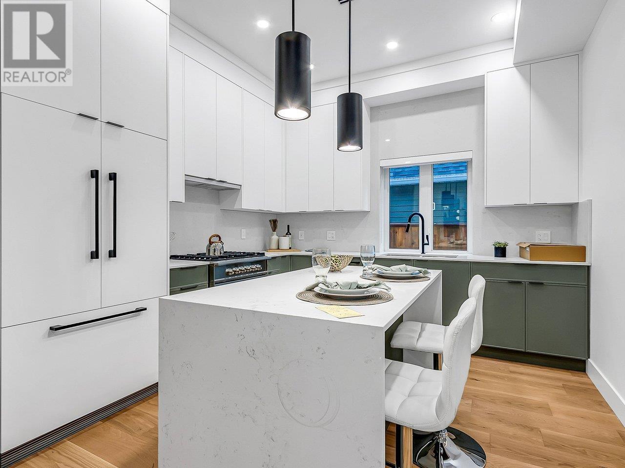 963 E 15 Avenue, Vancouver, British Columbia  V5T 2S2 - Photo 10 - R2822032