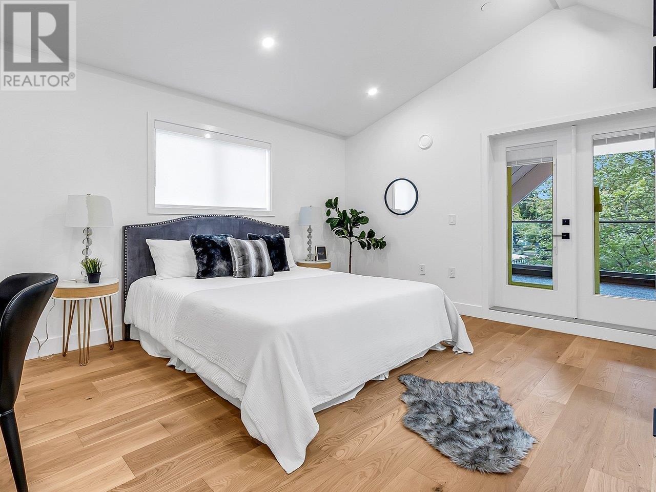 963 E 15 Avenue, Vancouver, British Columbia  V5T 2S2 - Photo 27 - R2822032
