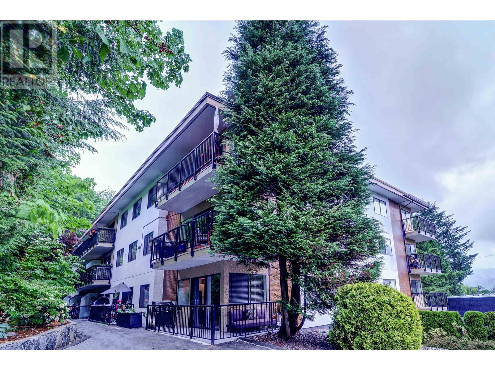 109 195 MARY STREET, port moody, British Columbia