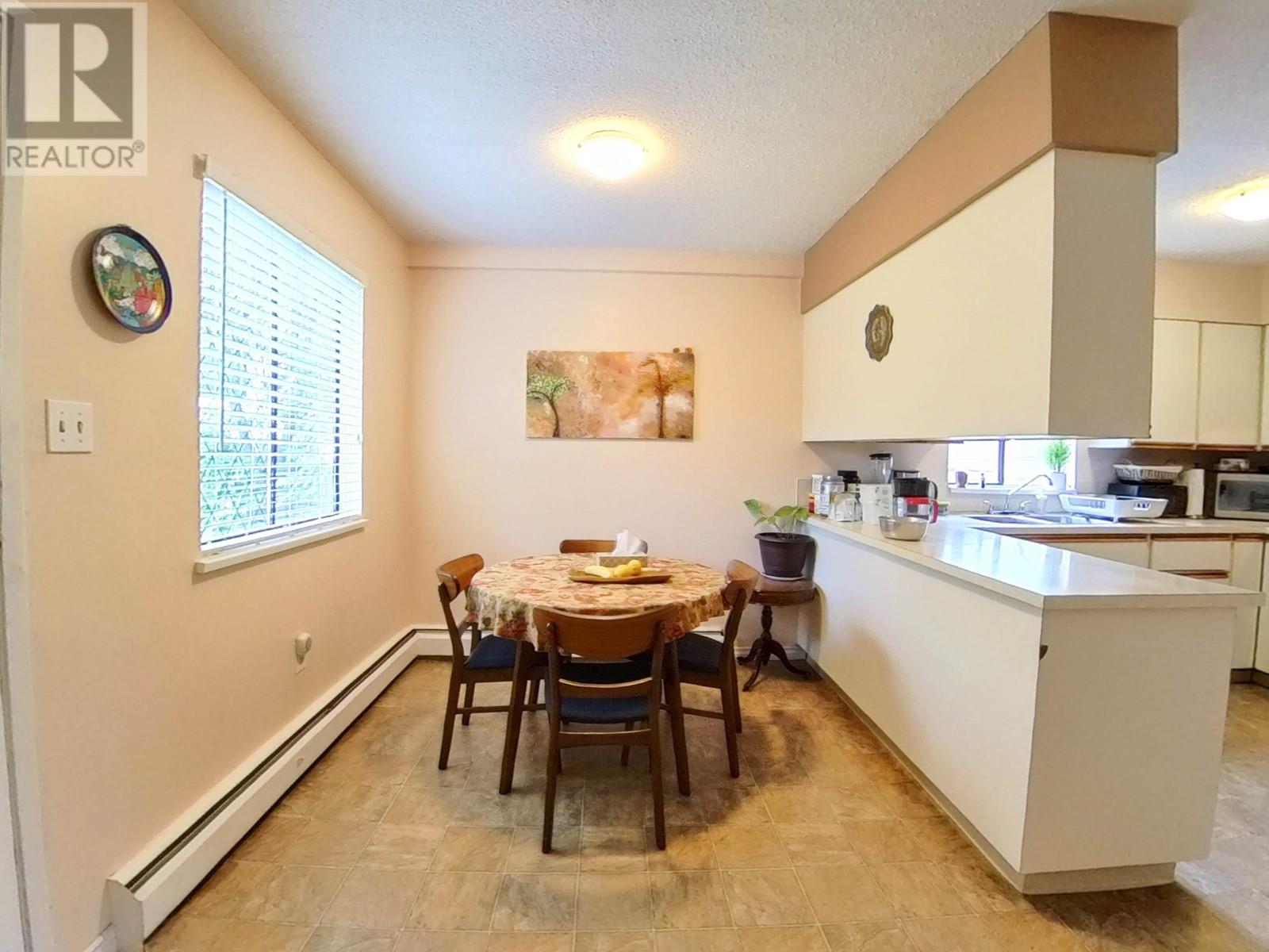 246 W 4th Street, North Vancouver, British Columbia  V7M 1H7 - Photo 34 - R2821690