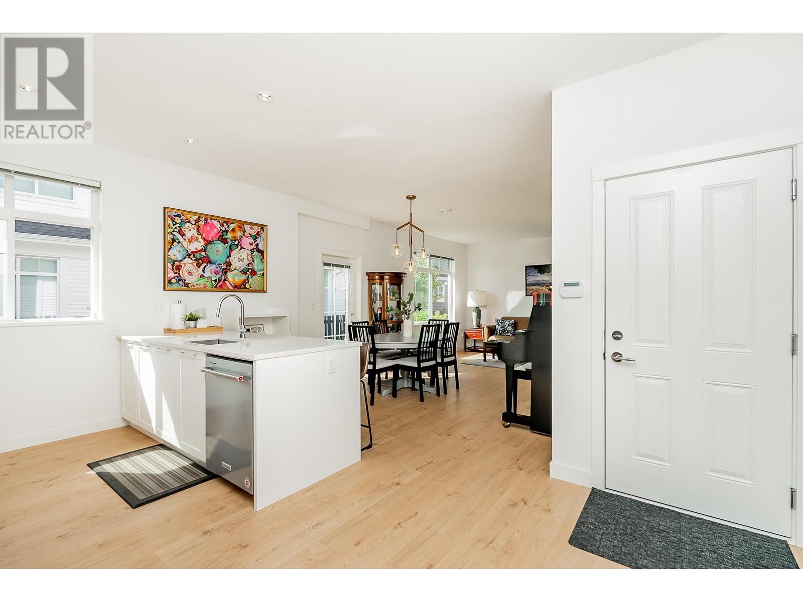 173 1220 Rocklin Street, Coquitlam, British Columbia  V3B 0R6 - Photo 6 - R2814559