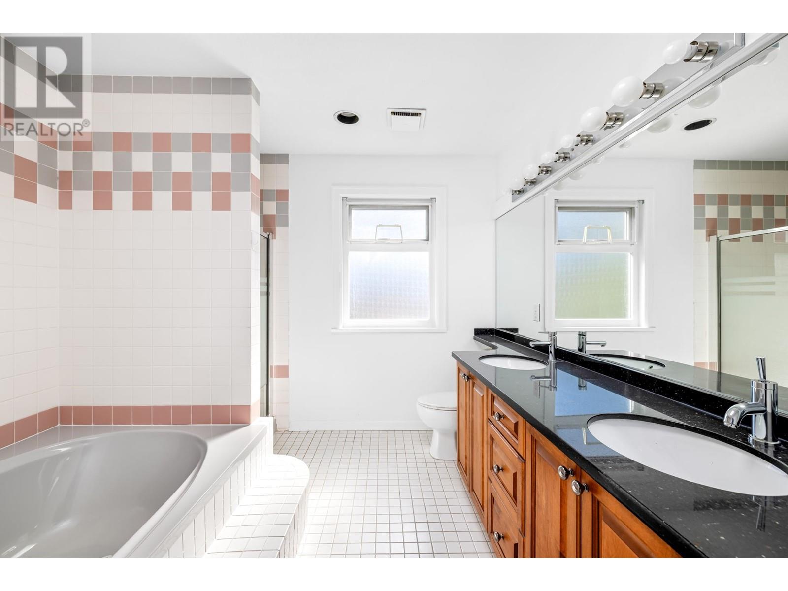 2326 Oliver Crescent, Vancouver, British Columbia  V6L 1S5 - Photo 16 - R2821296