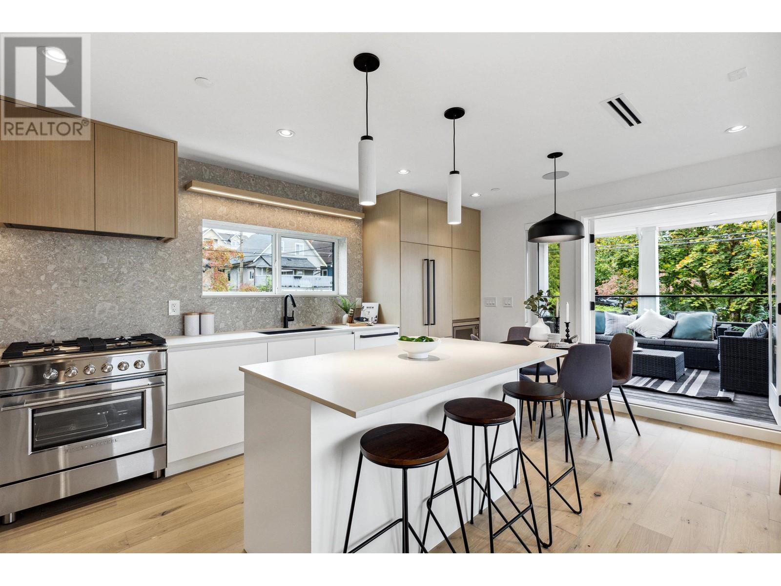 1238 Mclean Drive, Vancouver, British Columbia  V5L 2P9 - Photo 10 - R2822051