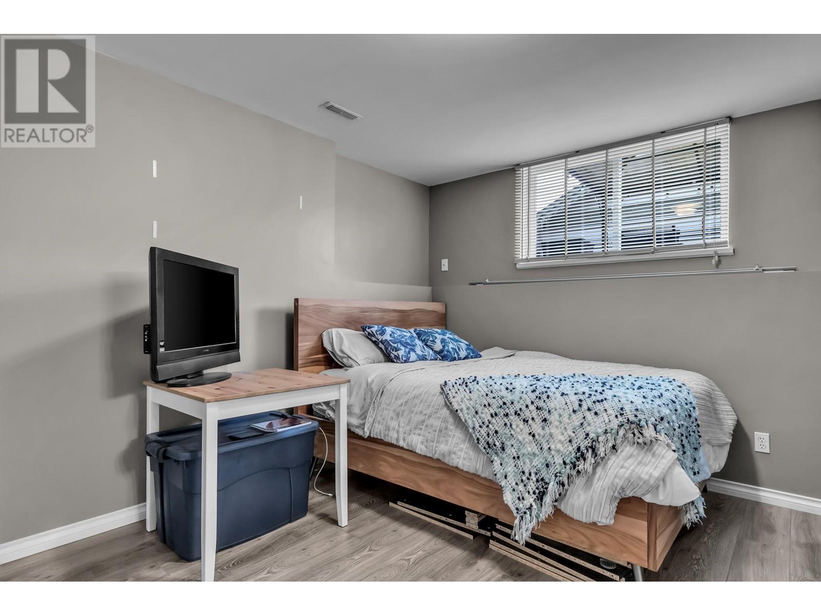 24112 102b Avenue, Maple Ridge, British Columbia  V2W 2B4 - Photo 23 - R2822049