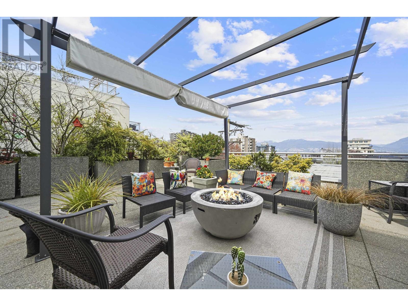 1978 VINE STREET, vancouver, British Columbia