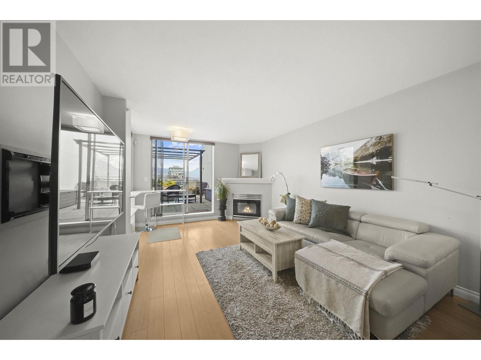 1978 Vine Street, Vancouver, British Columbia  V6K 4S1 - Photo 8 - R2822042