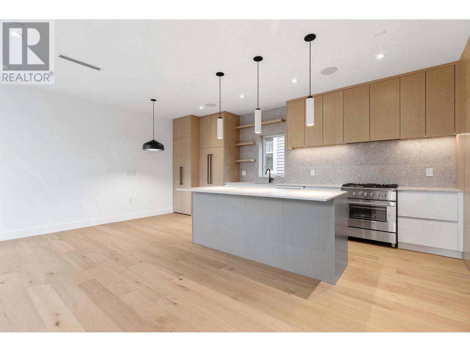 1228 Mclean Drive, Vancouver, British Columbia  V5L 2P9 - Photo 6 - R2822052