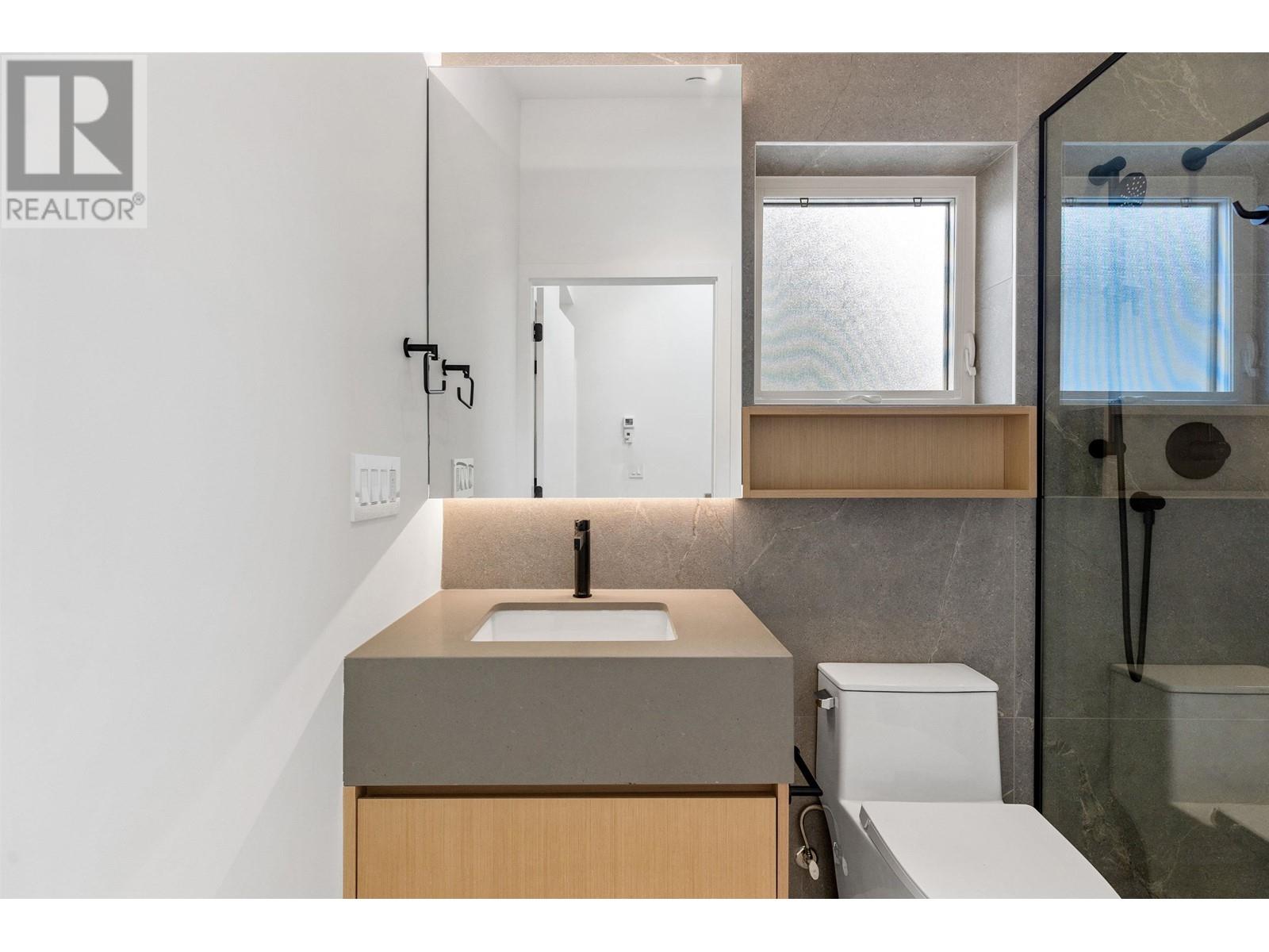 1228 Mclean Drive, Vancouver, British Columbia  V5L 2P9 - Photo 15 - R2822052