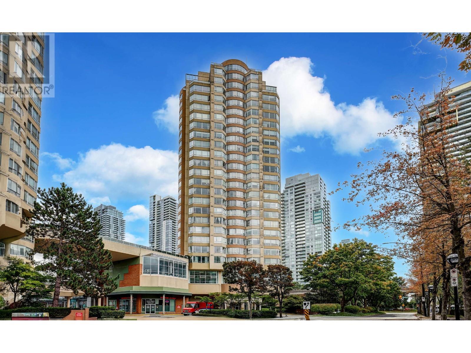 2306 6240 MCKAY AVENUE, burnaby, British Columbia