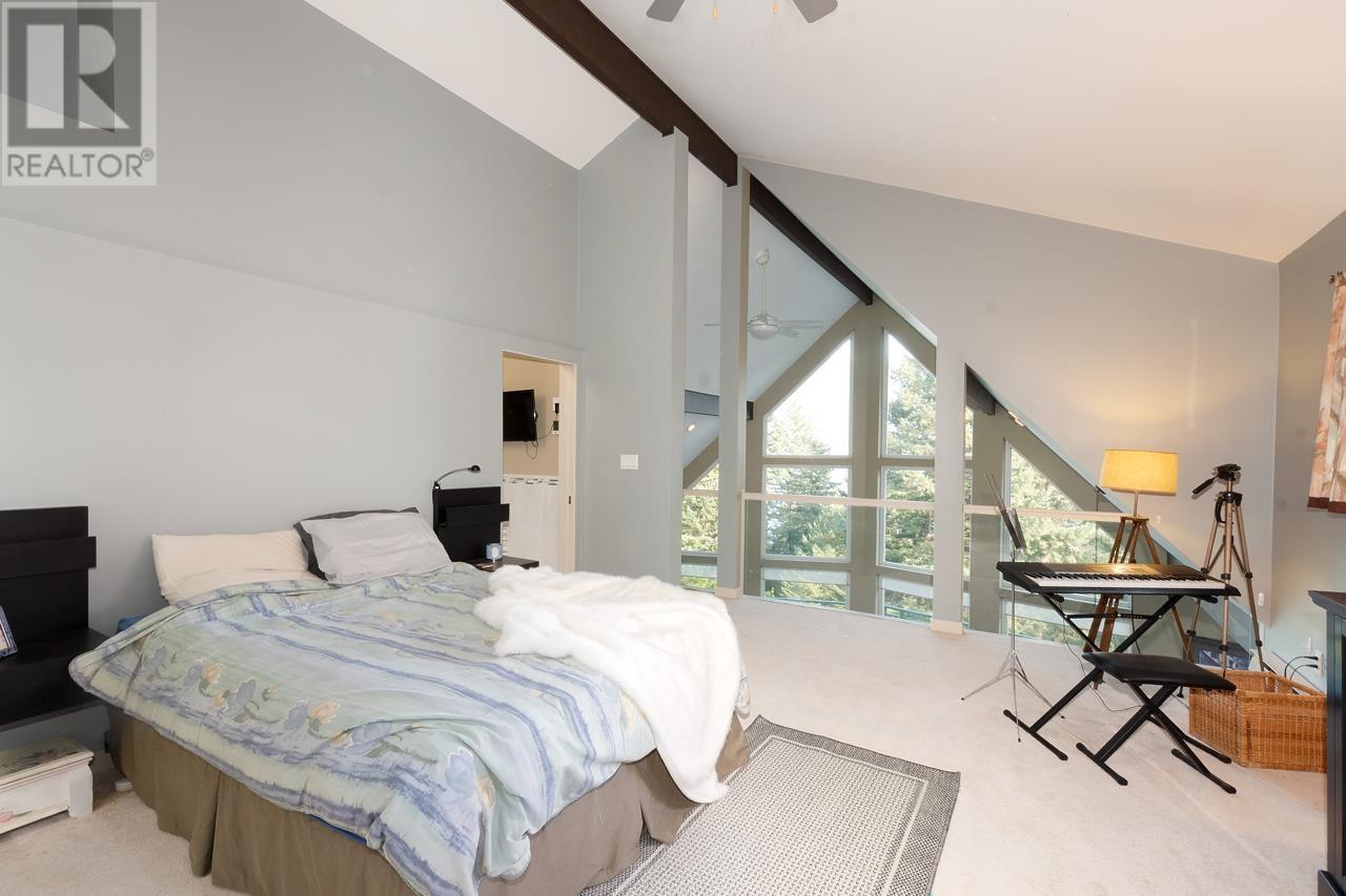 1390 Eaglecliff Road, Bowen Island, British Columbia  V0N 1G1 - Photo 17 - R2818237