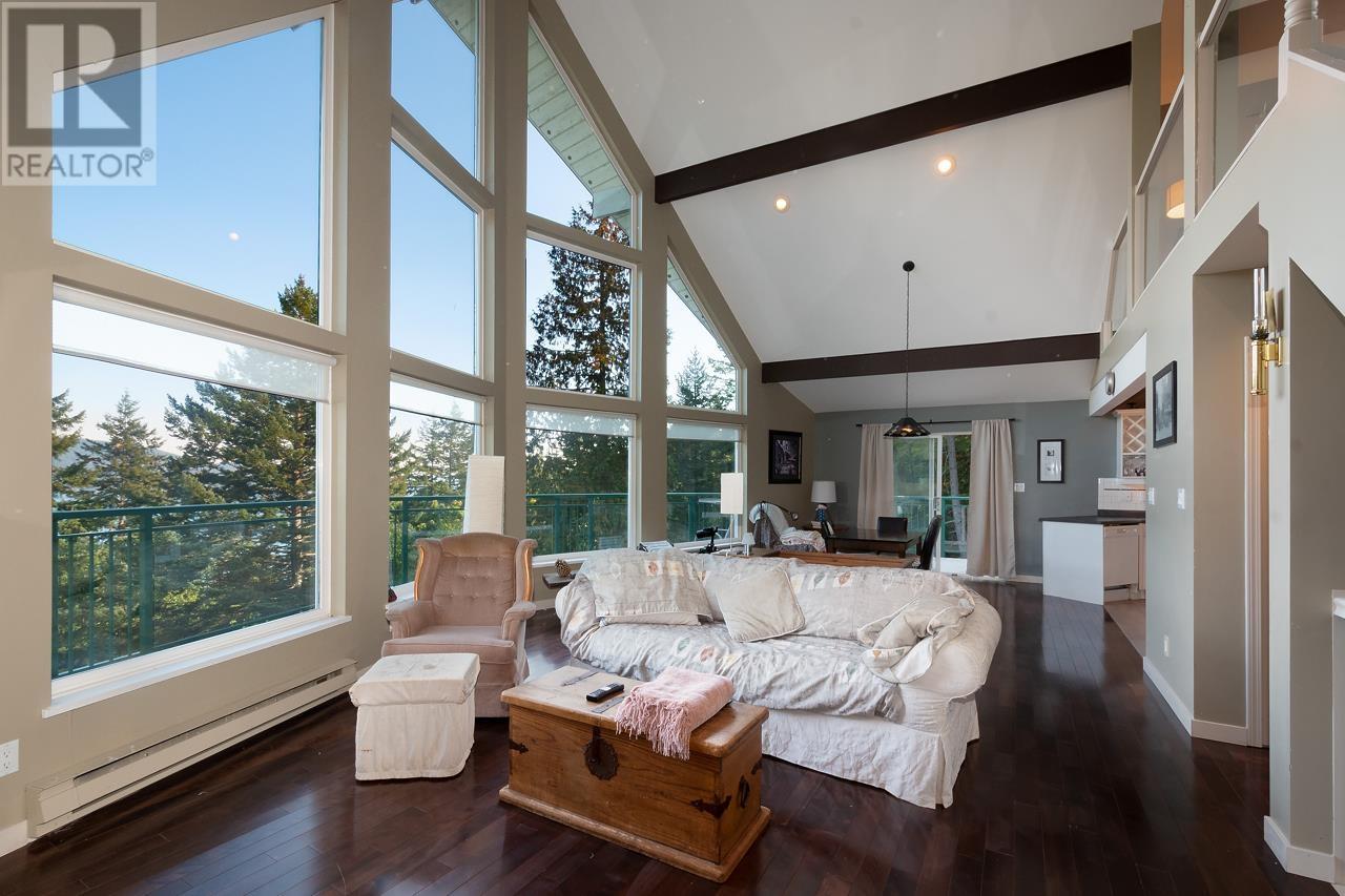 1390 Eaglecliff Road, Bowen Island, British Columbia  V0N 1G1 - Photo 4 - R2818237