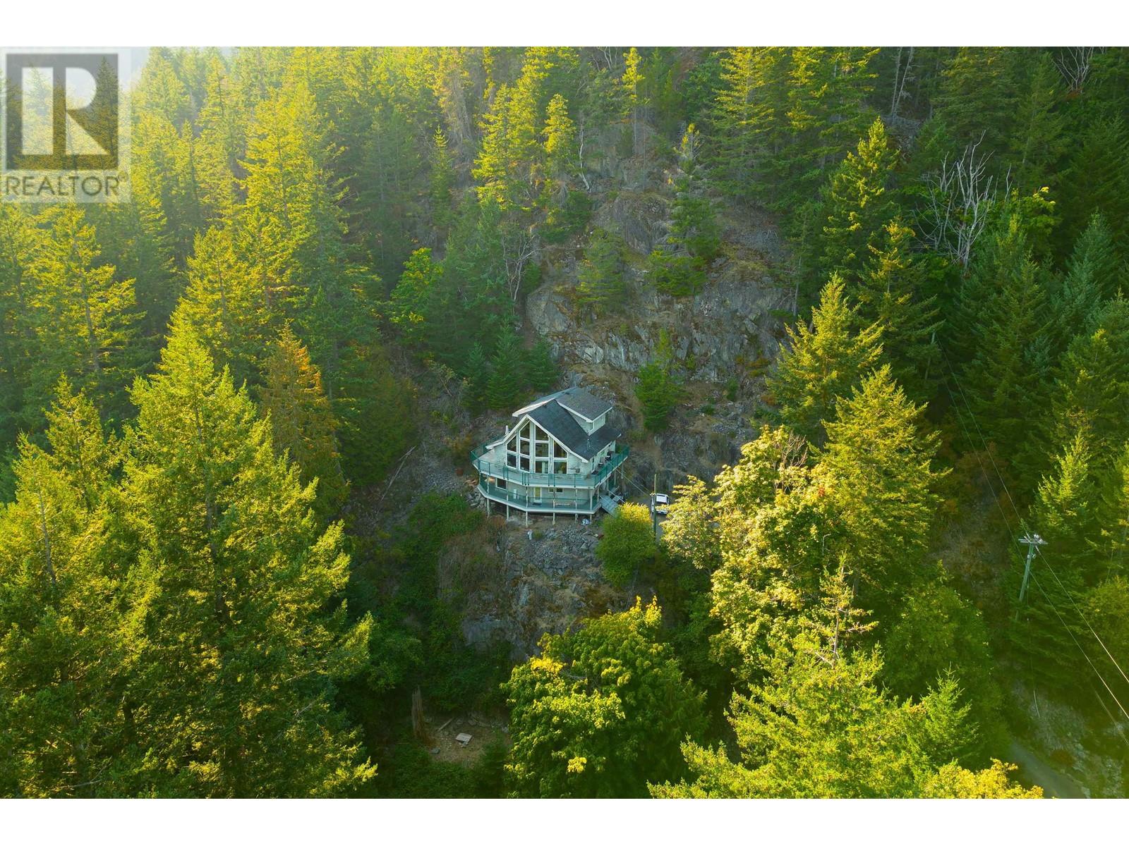 1390 Eaglecliff Road, Bowen Island, British Columbia  V0N 1G1 - Photo 21 - R2818237