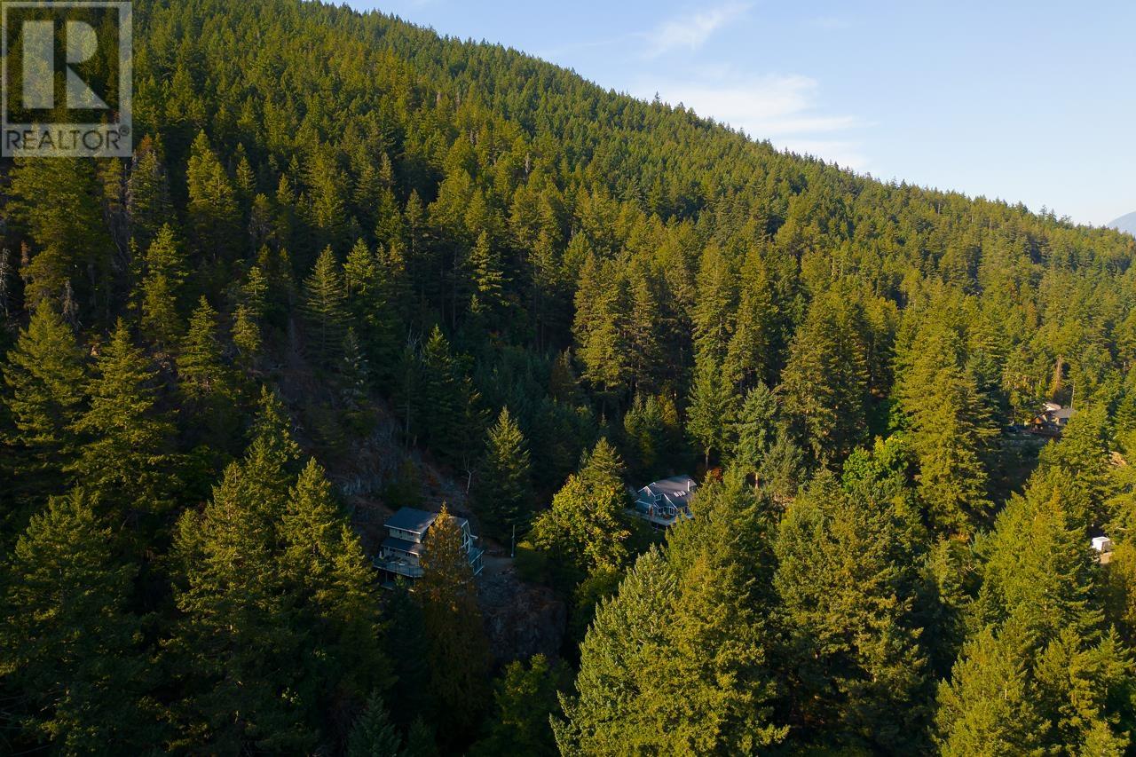 1390 Eaglecliff Road, Bowen Island, British Columbia  V0N 1G1 - Photo 24 - R2818237
