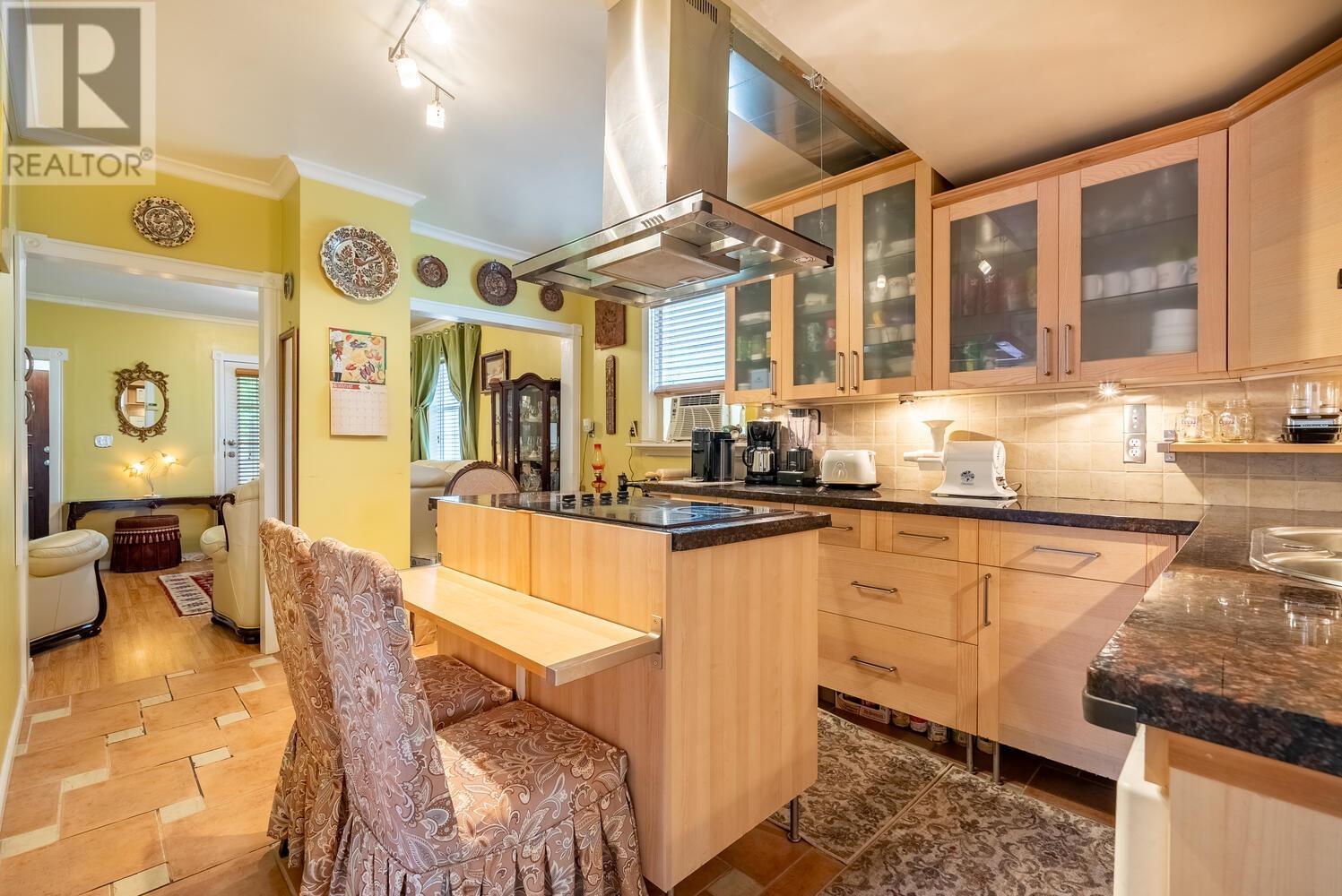 430 Richmond Street, New Westminster, British Columbia  V3L 4C5 - Photo 1 - R2821703