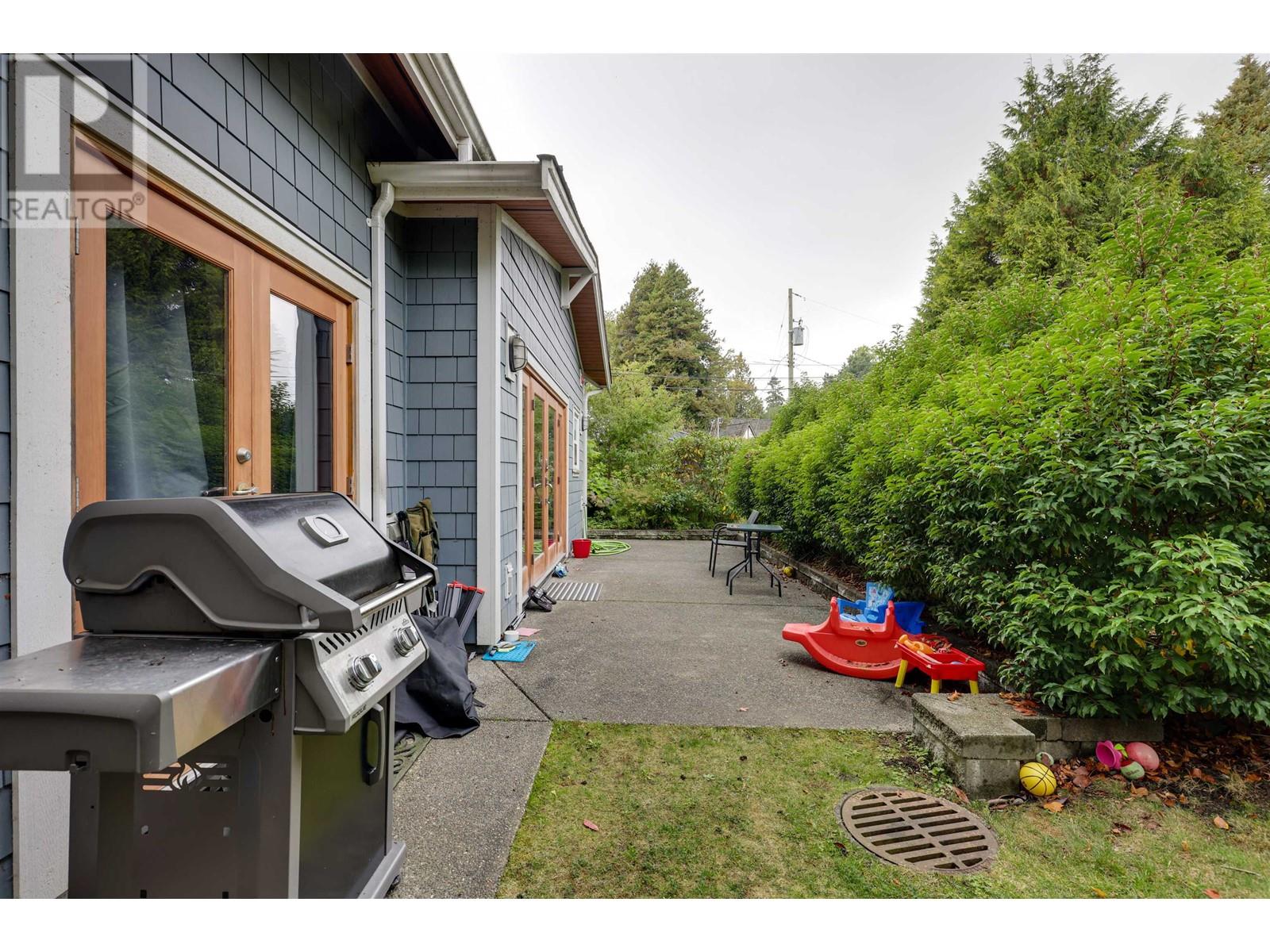 2176 W 57th Avenue, Vancouver, British Columbia  V6P 1V4 - Photo 19 - R2816360