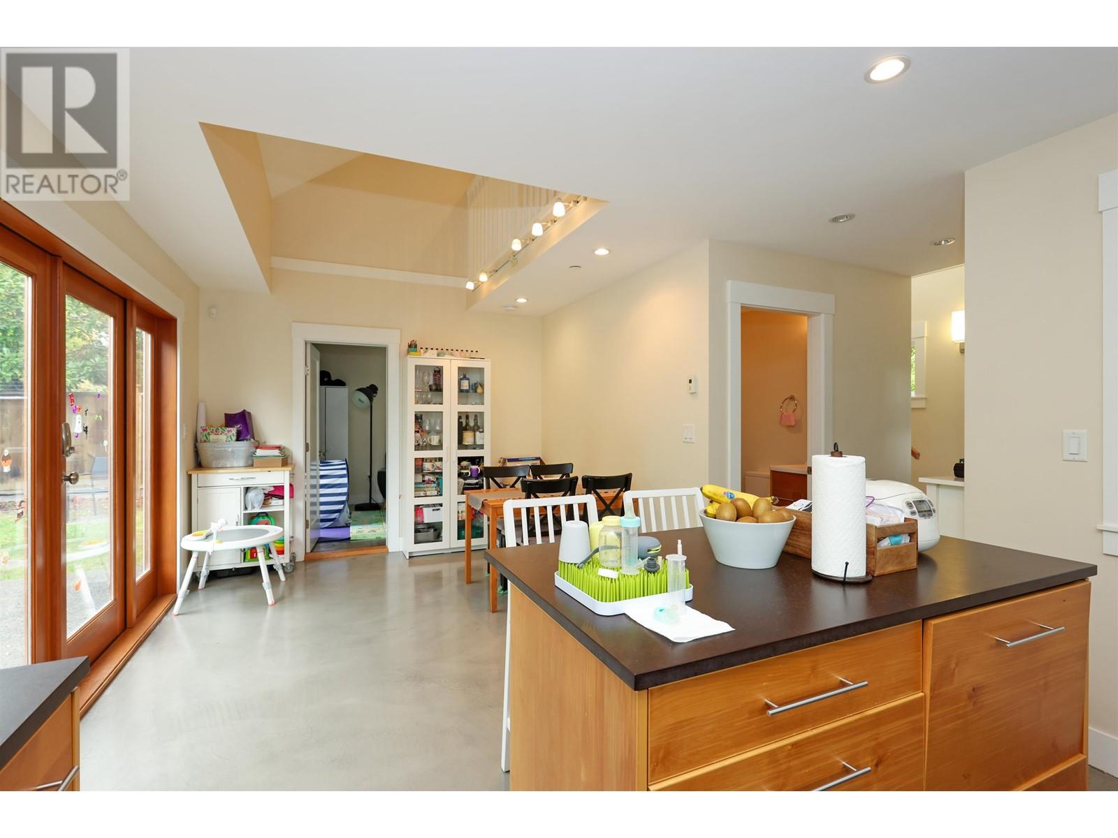 2176 W 57th Avenue, Vancouver, British Columbia  V6P 1V4 - Photo 8 - R2816360
