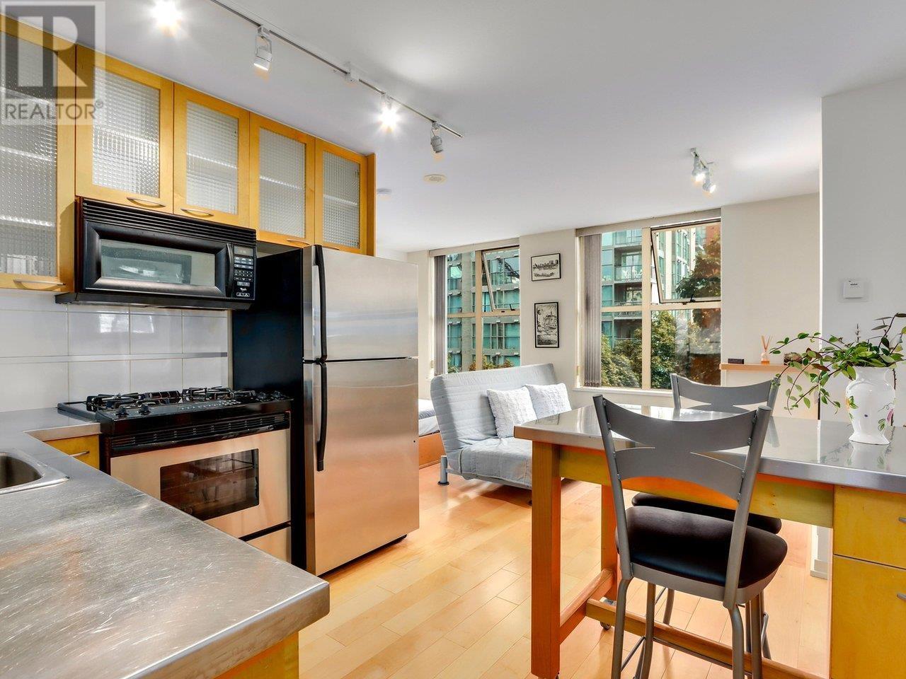 507 969 Richards Street, Vancouver, British Columbia  V6B 1A8 - Photo 2 - R2822065