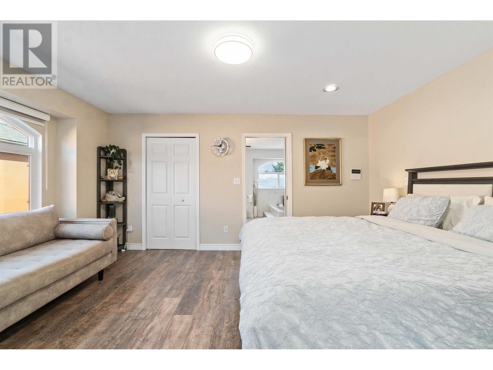 3235 Regina Avenue, Richmond, British Columbia  V6X 2K6 - Photo 24 - R2822072