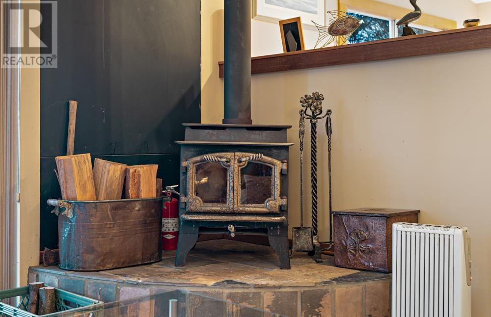 47 Brunswick Beach Road, Lions Bay, British Columbia  V0N 2E0 - Photo 15 - R2822076