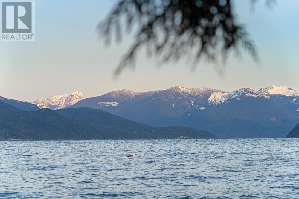 47 Brunswick Beach Road, Lions Bay, British Columbia  V0N 2E0 - Photo 25 - R2822076