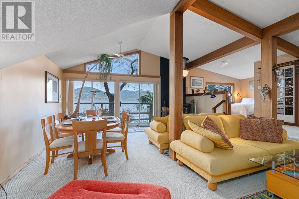 47 Brunswick Beach Road, Lions Bay, British Columbia  V0N 2E0 - Photo 9 - R2822076