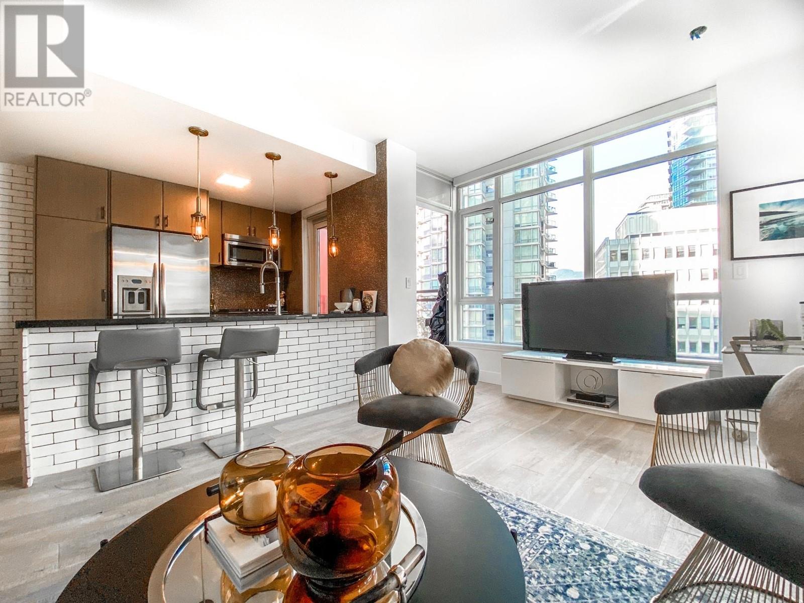 606 1211 Melville Street, Vancouver, British Columbia  V6E 0A7 - Photo 2 - R2820353