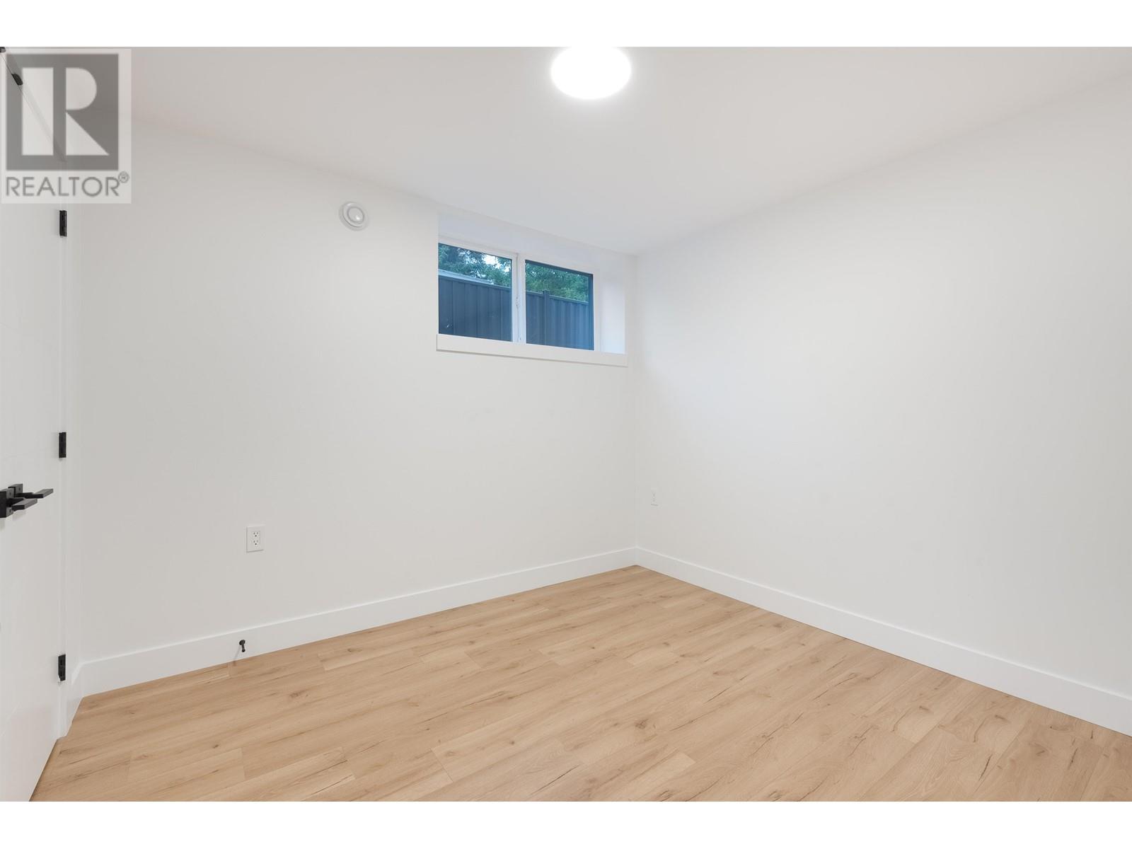 665 Chapman Avenue, Coquitlam, British Columbia  V3J 4A2 - Photo 33 - R2821943