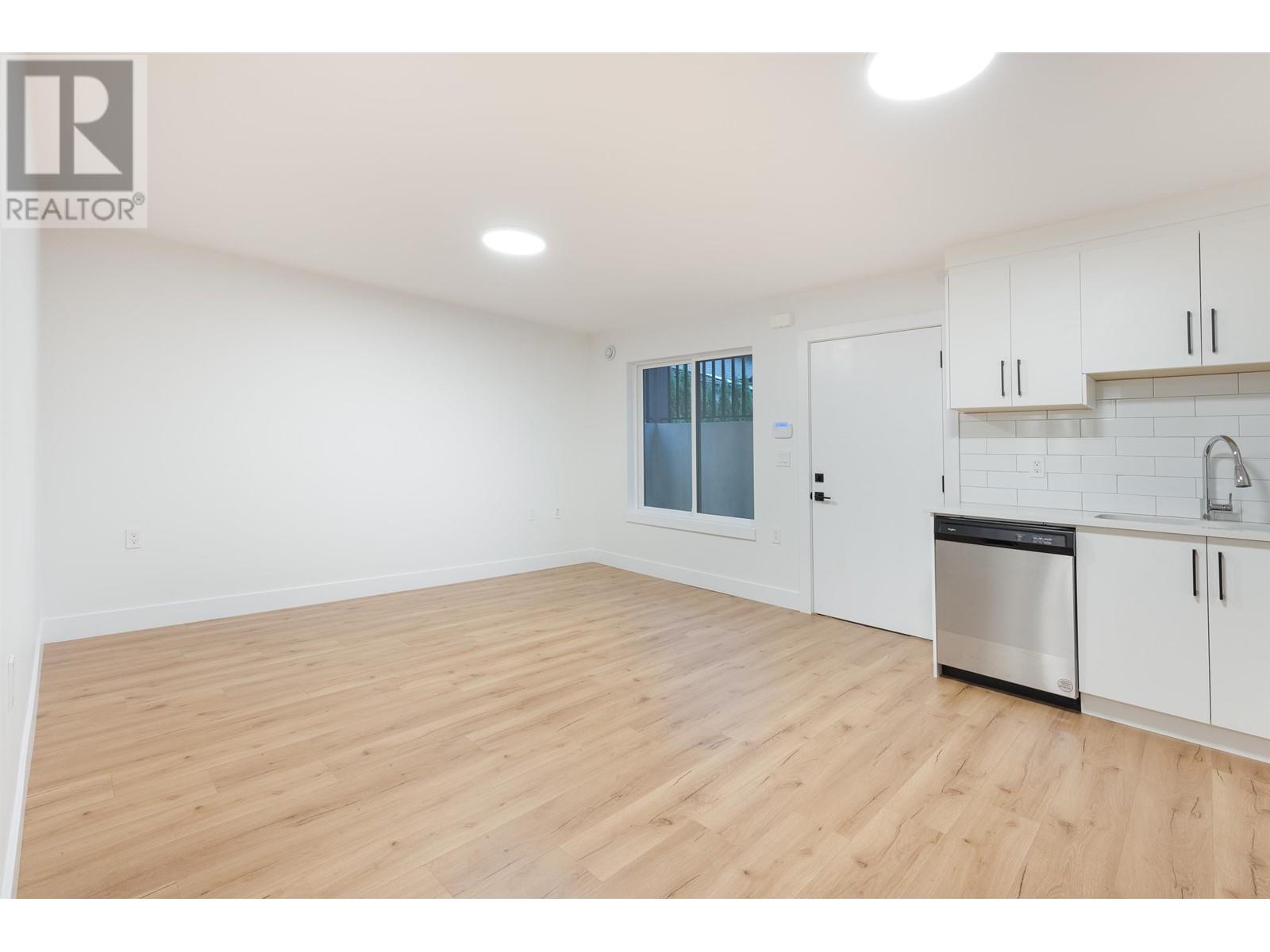665 Chapman Avenue, Coquitlam, British Columbia  V3J 4A2 - Photo 32 - R2821943