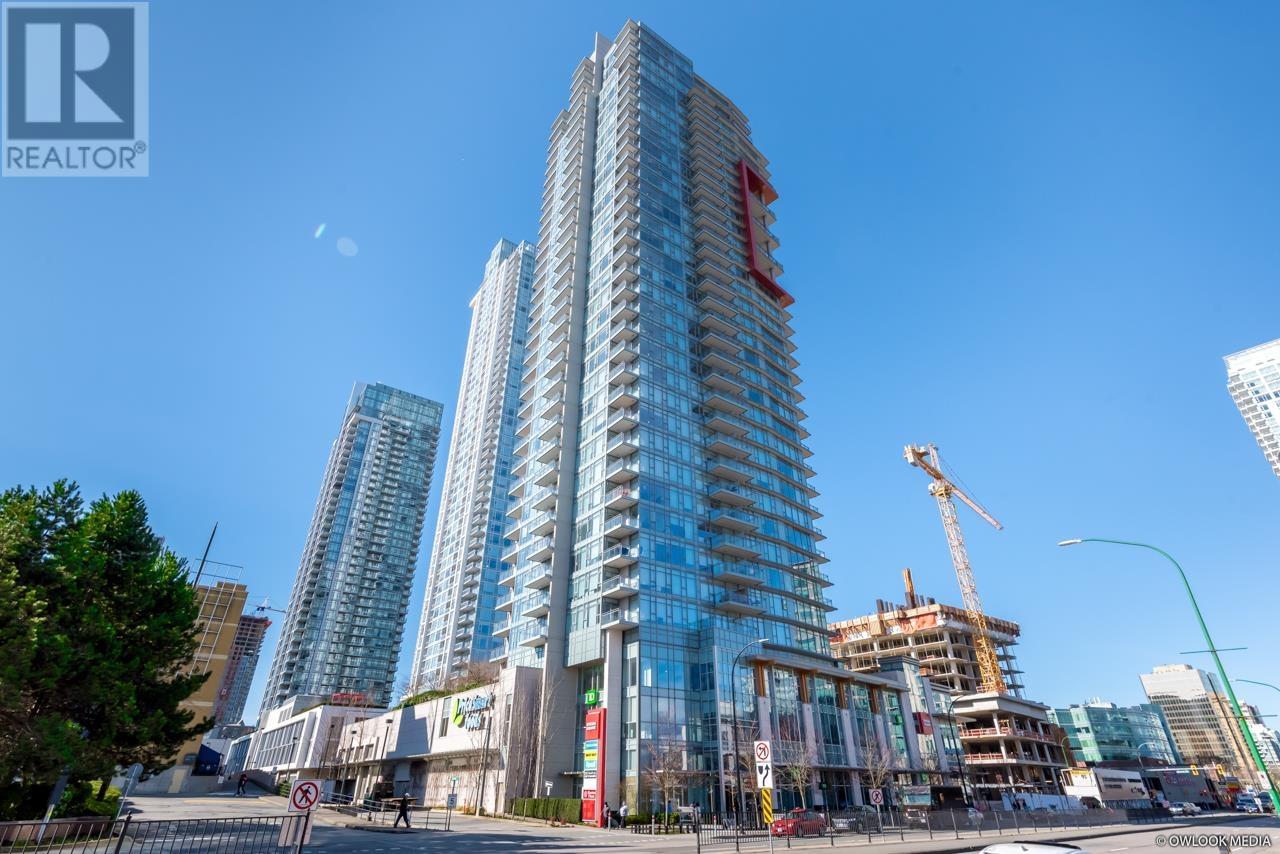 809 4688 KINGSWAY, burnaby, British Columbia