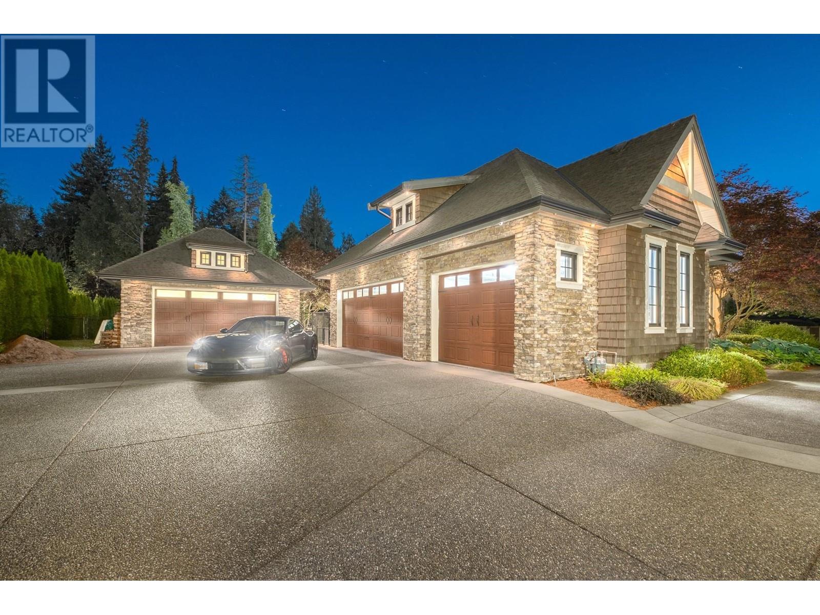 26540 124 Avenue, Maple Ridge, British Columbia  V2W 0E2 - Photo 2 - R2822124