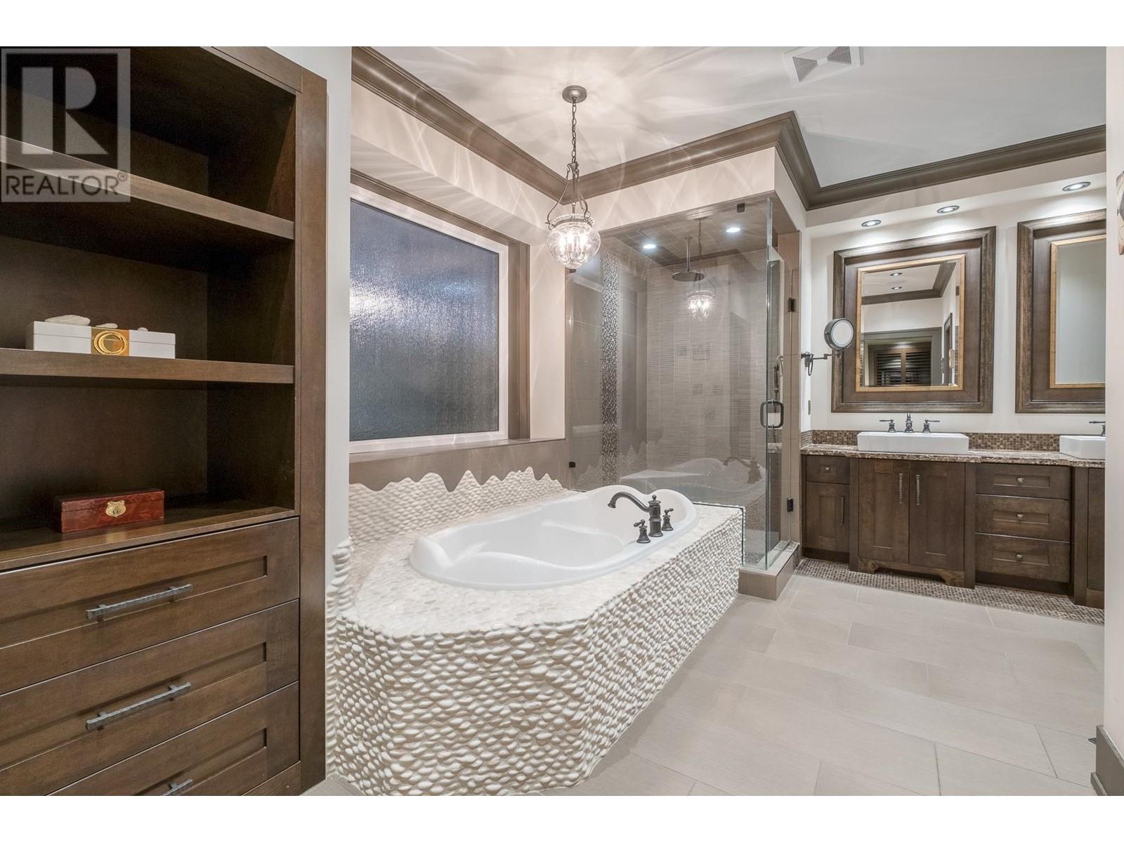 26540 124 Avenue, Maple Ridge, British Columbia  V2W 0E2 - Photo 15 - R2822124