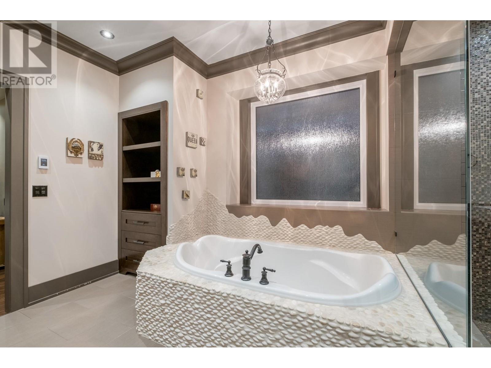 26540 124 Avenue, Maple Ridge, British Columbia  V2W 0E2 - Photo 16 - R2822124