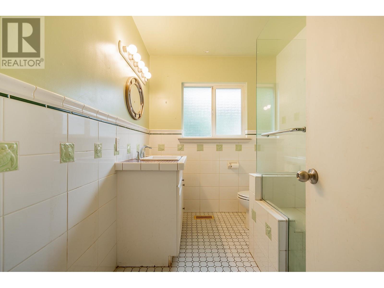 4675 St. George Street, Vancouver, British Columbia  V5V 4A8 - Photo 17 - R2821198