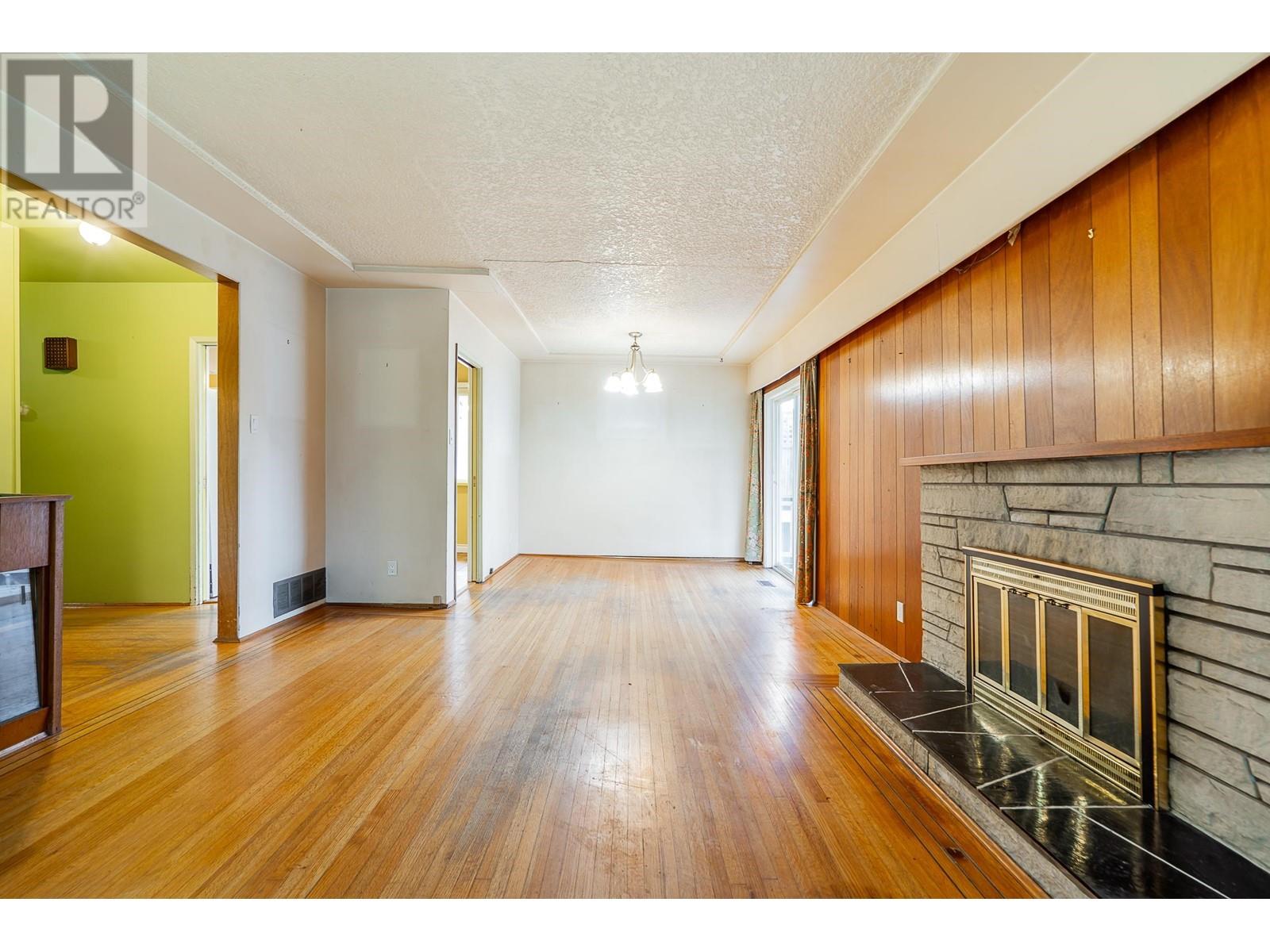 4675 St. George Street, Vancouver, British Columbia  V5V 4A8 - Photo 4 - R2821198