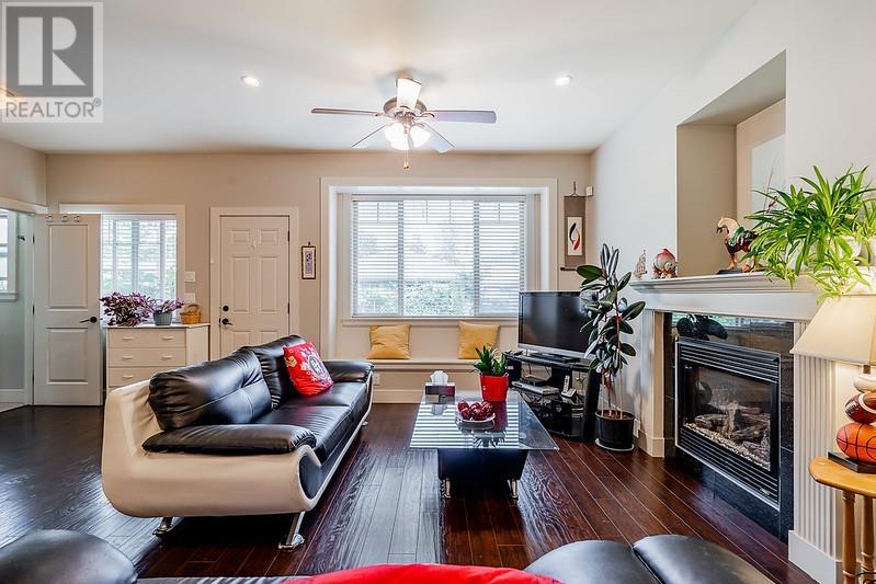 6958 Dunblane Avenue, Burnaby, British Columbia  V5J 4G2 - Photo 11 - R2822126