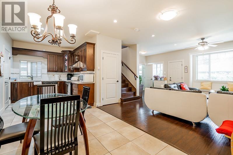 6958 Dunblane Avenue, Burnaby, British Columbia  V5J 4G2 - Photo 3 - R2822126