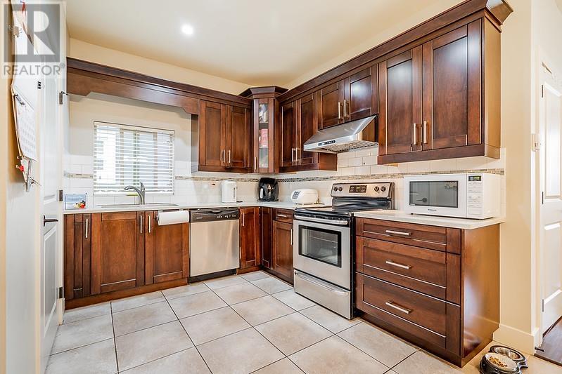 6958 Dunblane Avenue, Burnaby, British Columbia  V5J 4G2 - Photo 6 - R2822126