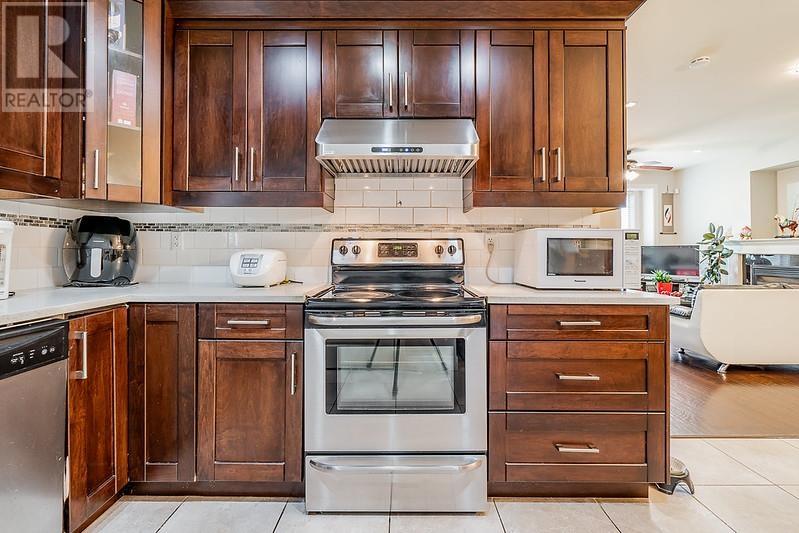 6958 Dunblane Avenue, Burnaby, British Columbia  V5J 4G2 - Photo 8 - R2822126