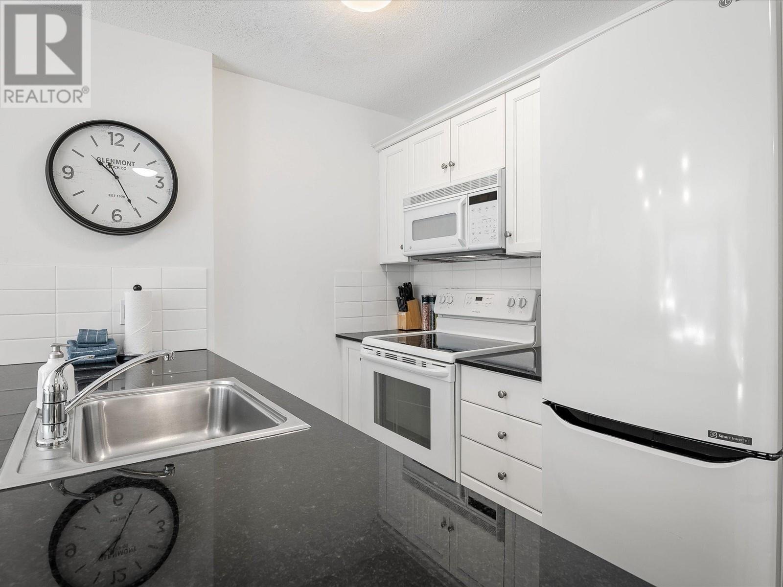 336 4800 Spearhead Drive, Whistler, British Columbia  V8E 1G1 - Photo 8 - R2822159