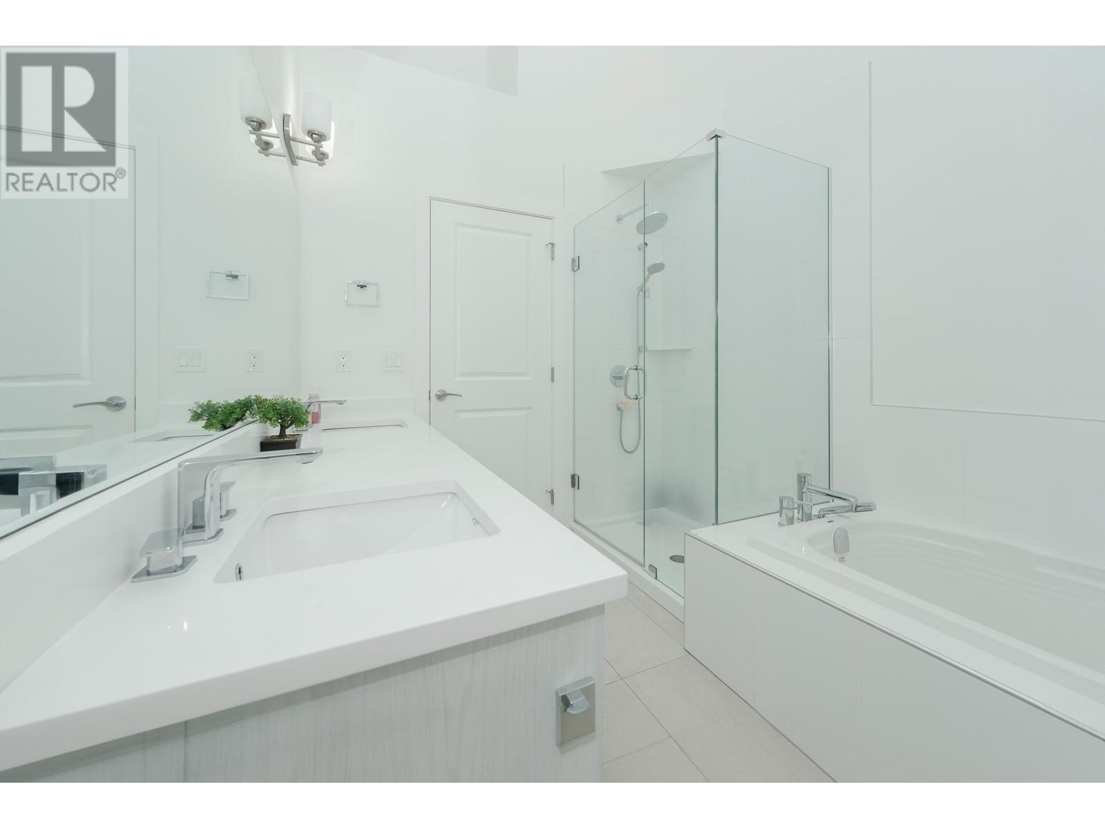 13676 232 Street, Maple Ridge, British Columbia  V4R 0H1 - Photo 18 - R2822173