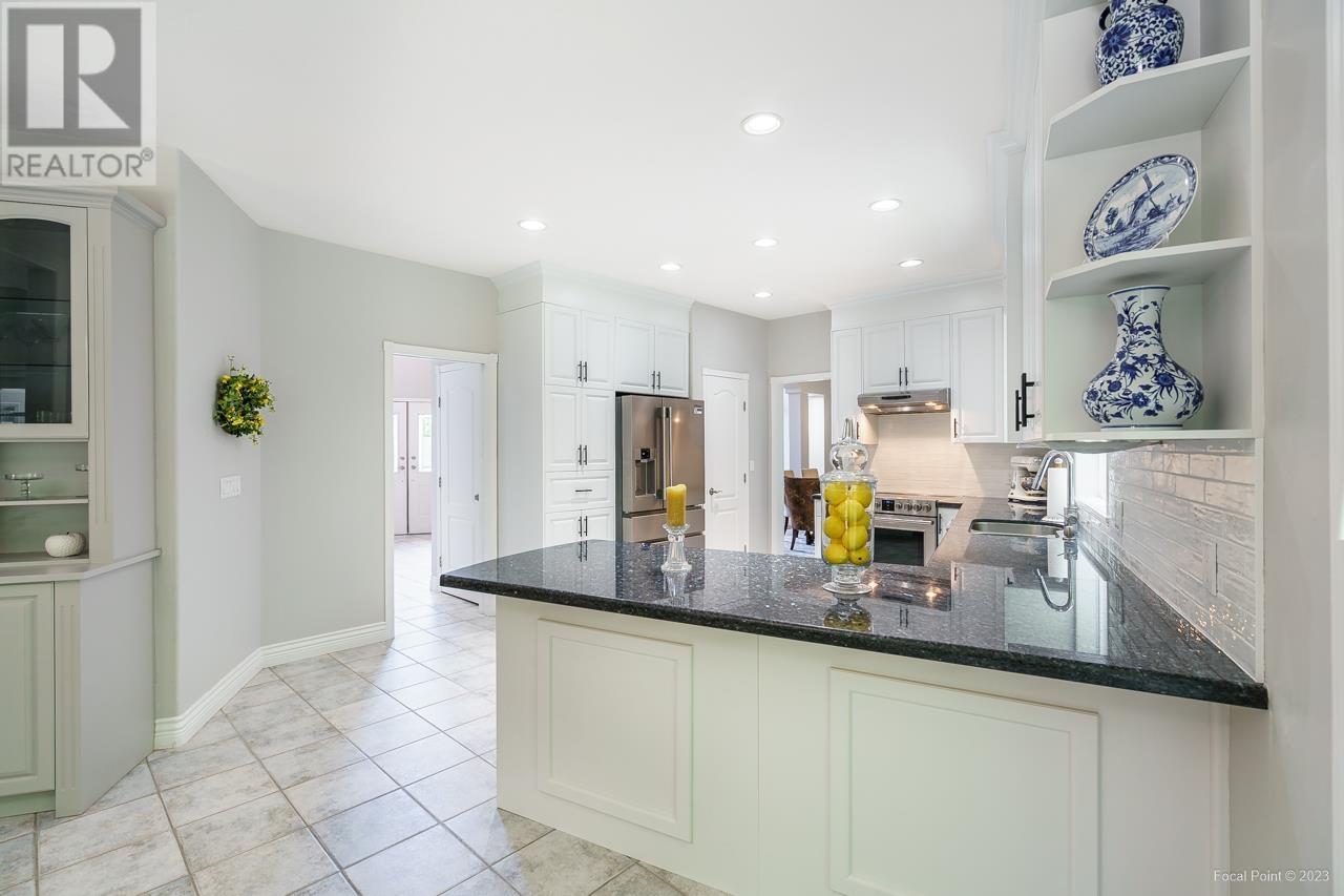 51 Wilkes Creek Drive, Port Moody, British Columbia  V3H 4Z9 - Photo 14 - R2822193
