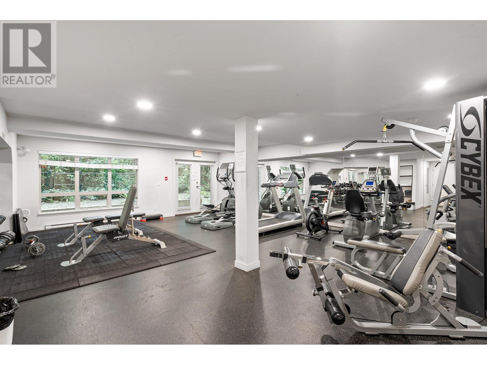 405 1673 Lloyd Avenue, North Vancouver, British Columbia  V7P 0A9 - Photo 11 - R2817827