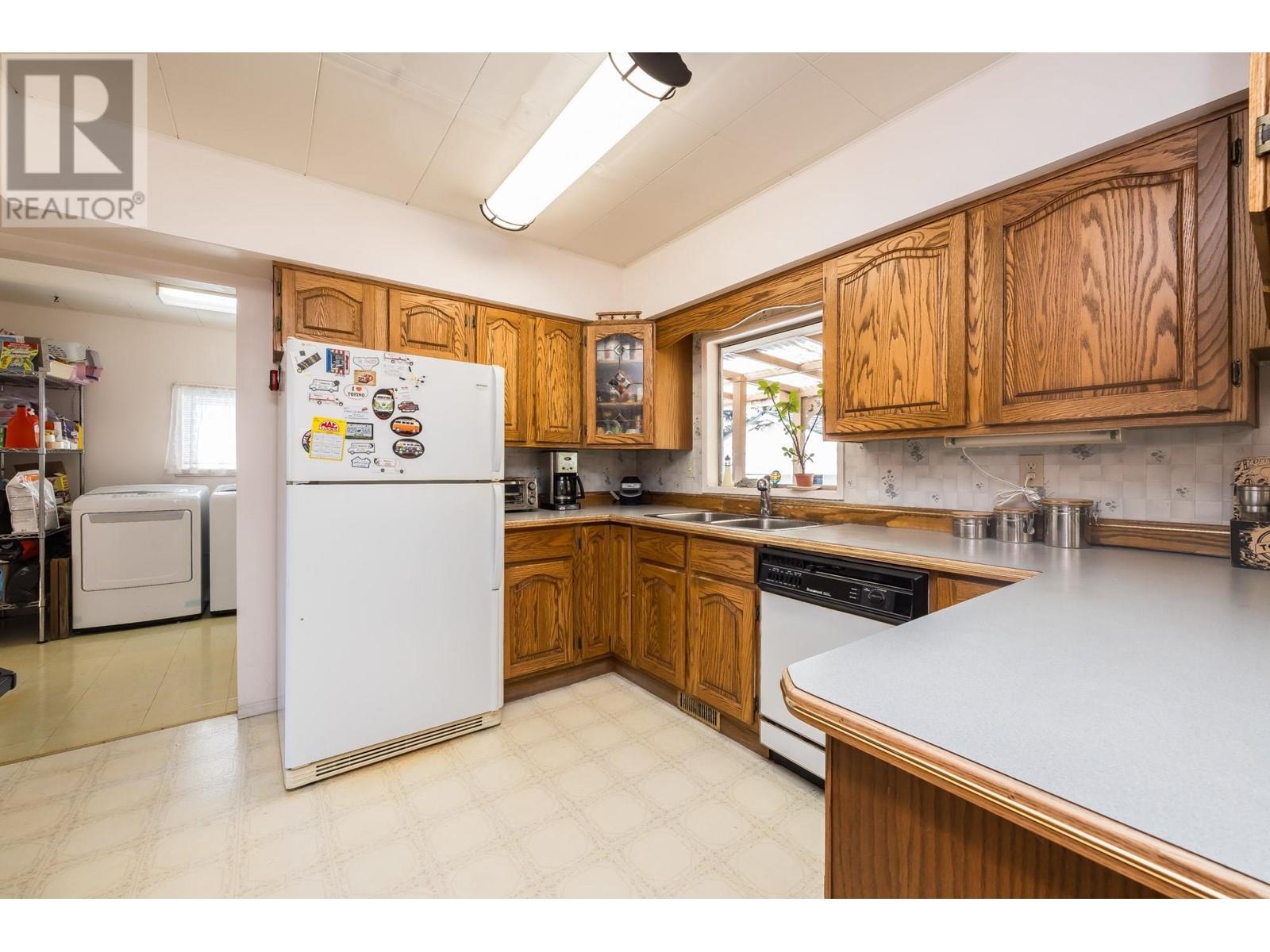 20803 Camwood Avenue, Maple Ridge, British Columbia  V2X 2N9 - Photo 11 - R2822235