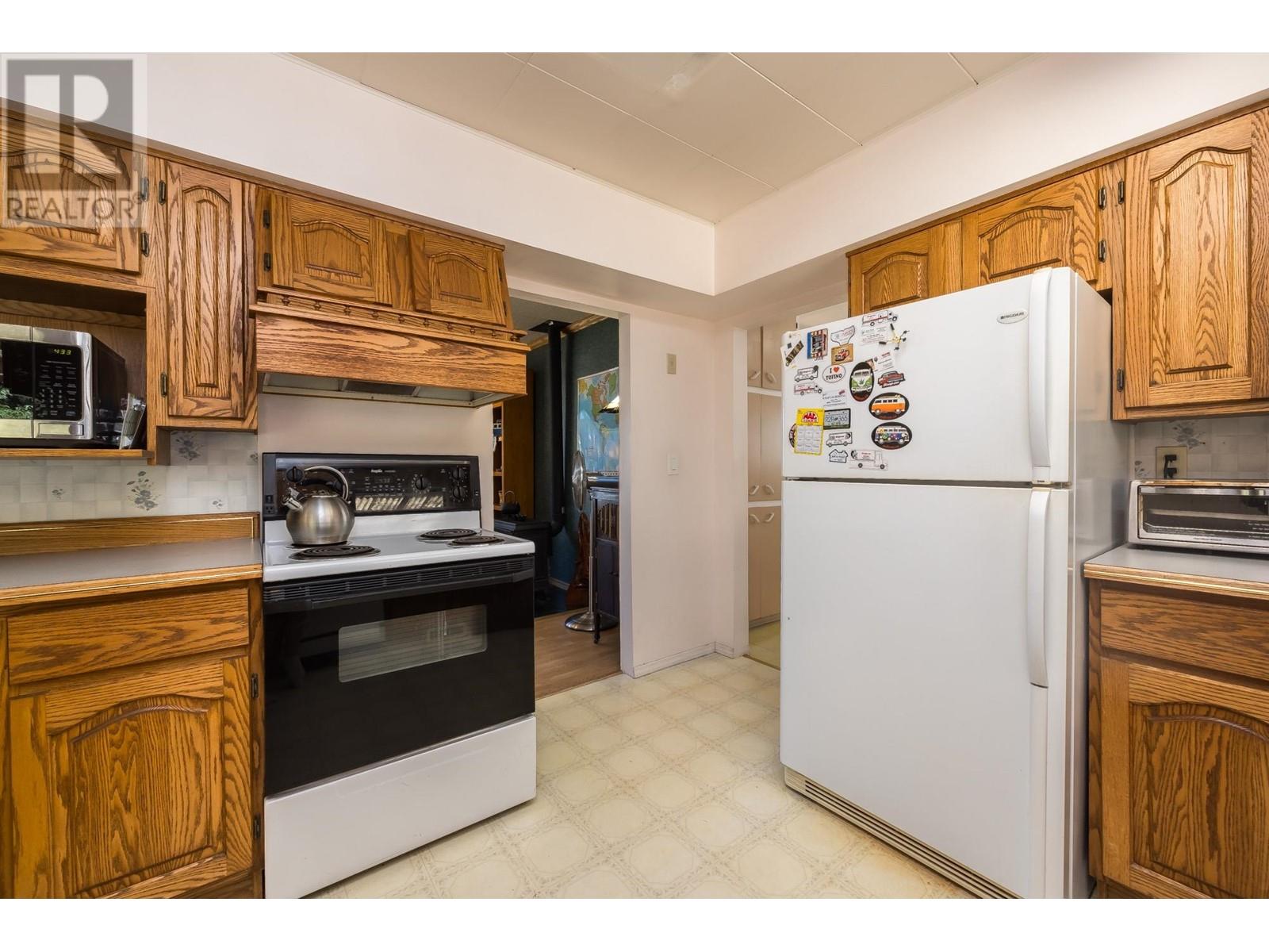 20803 Camwood Avenue, Maple Ridge, British Columbia  V2X 2N9 - Photo 13 - R2822235