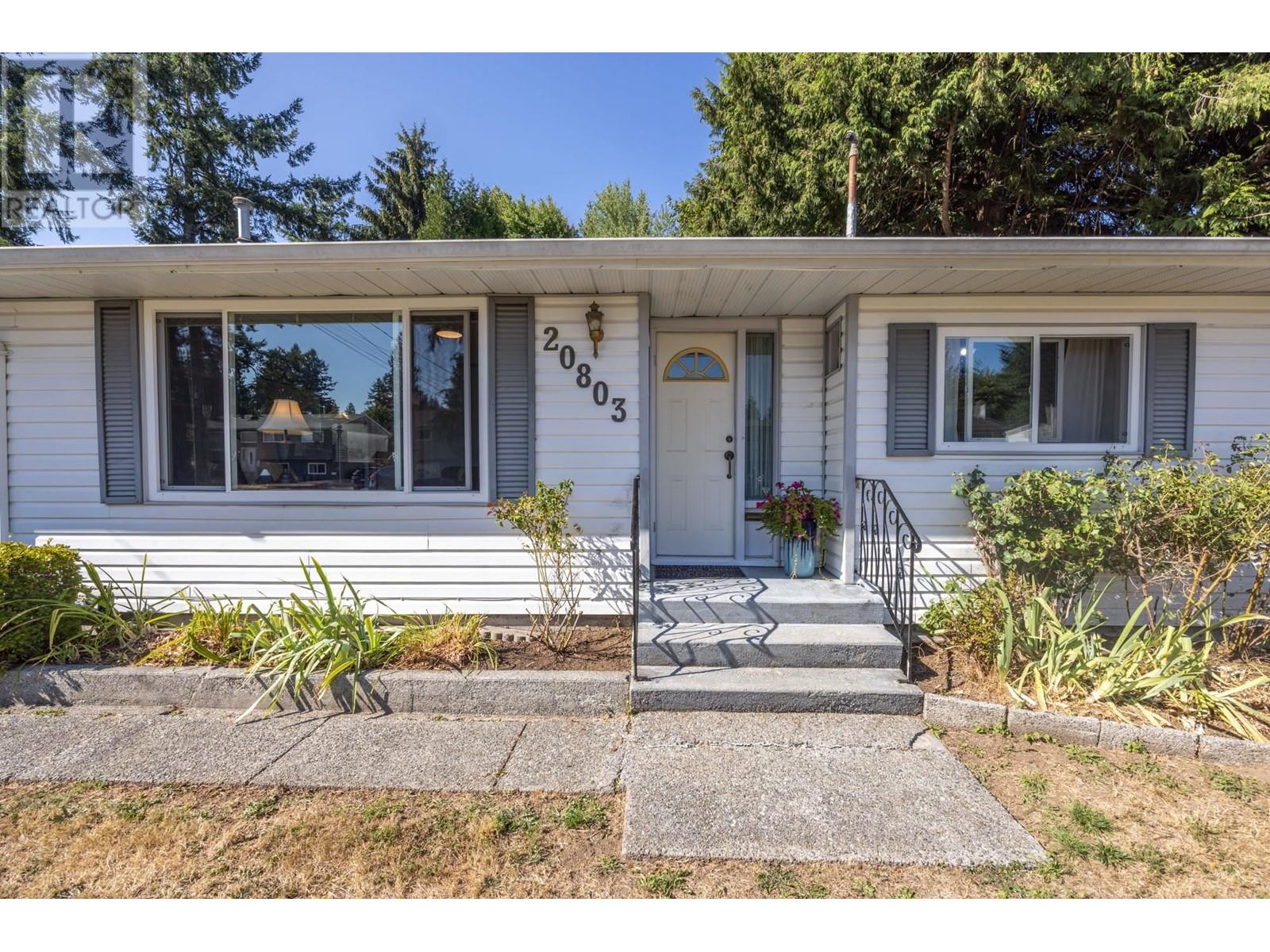 20803 Camwood Avenue, Maple Ridge, British Columbia  V2X 2N9 - Photo 4 - R2822235